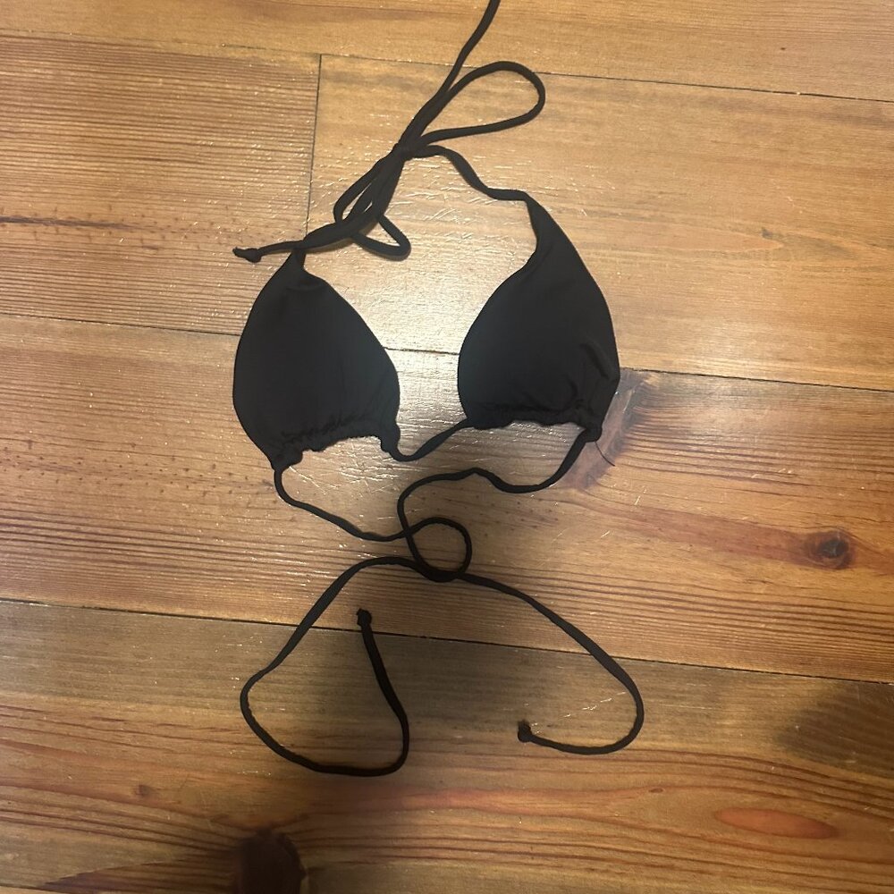 URBAN OUTFITTERS - black bikini top